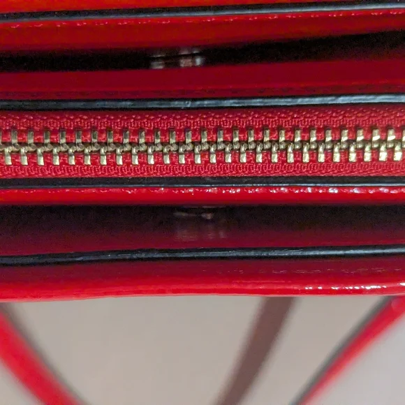 Kate Spade Patent Leather Bow Handbag in Gorgeous Red, Like NEW♦️ - Picture 10 of 16